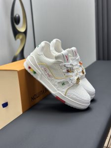 Louis Vuitton Sneakers