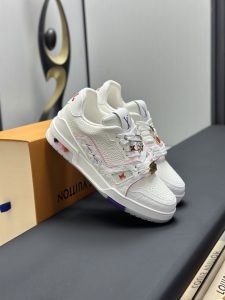 Louis Vuitton Sneakers