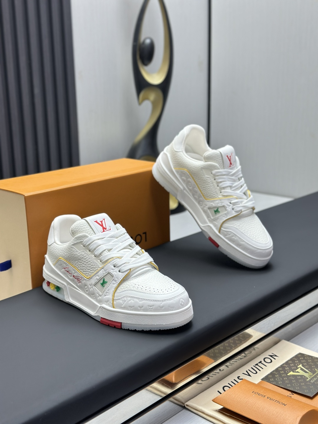 Louis Vuitton Sneakers