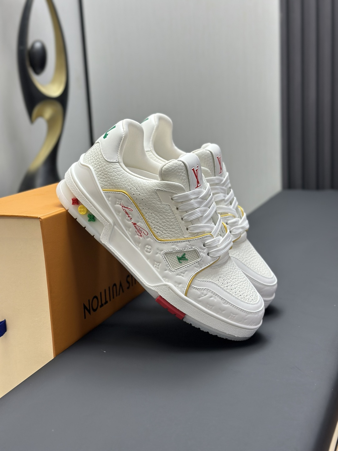 Louis Vuitton Sneakers