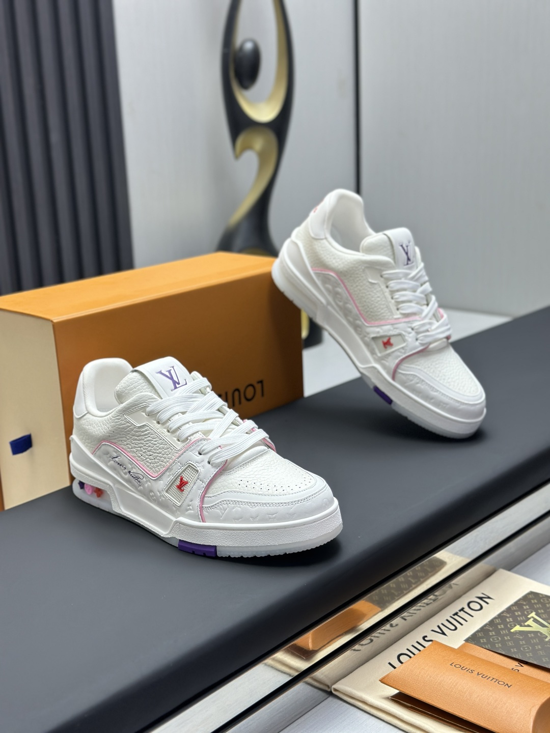 Louis Vuitton Sneakers