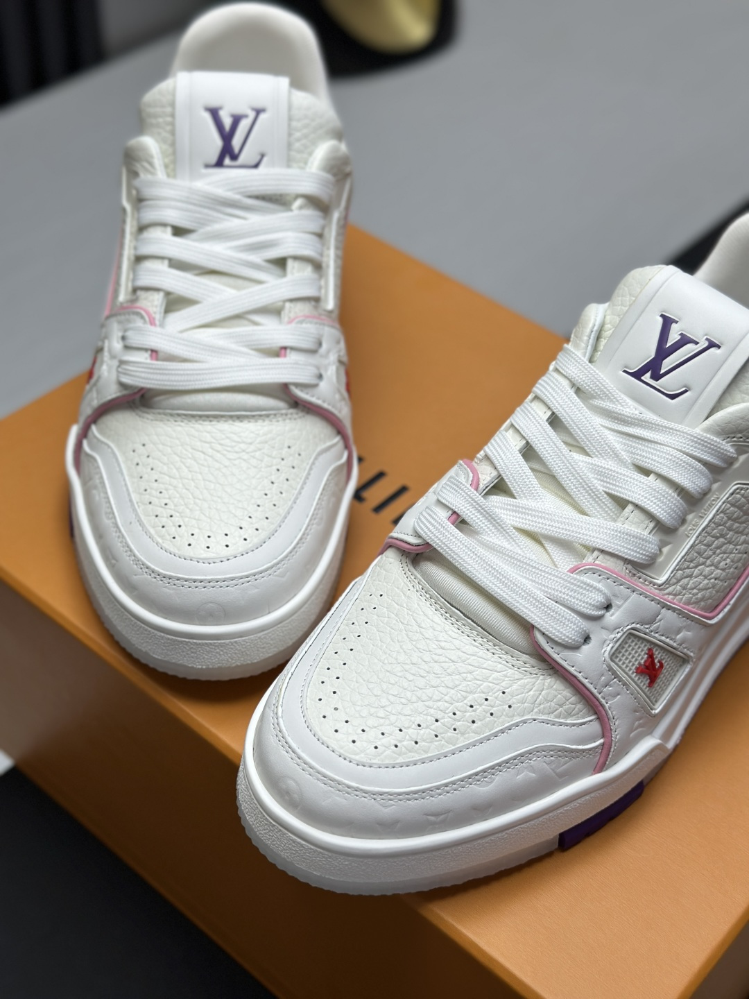 Louis Vuitton Sneakers