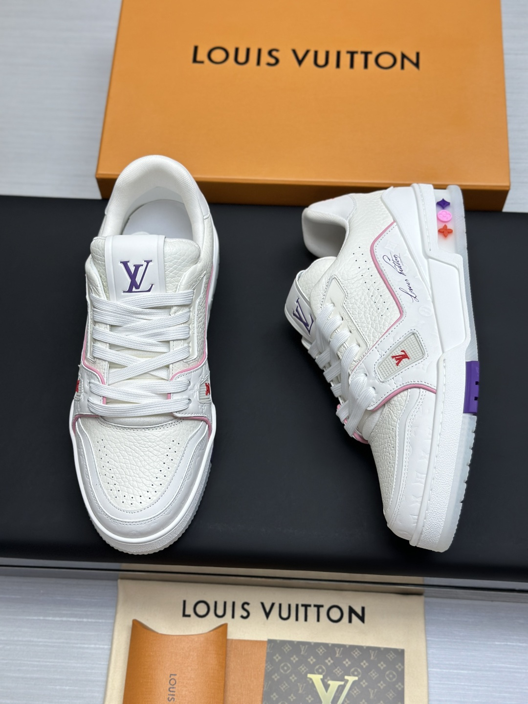 Louis Vuitton Sneakers