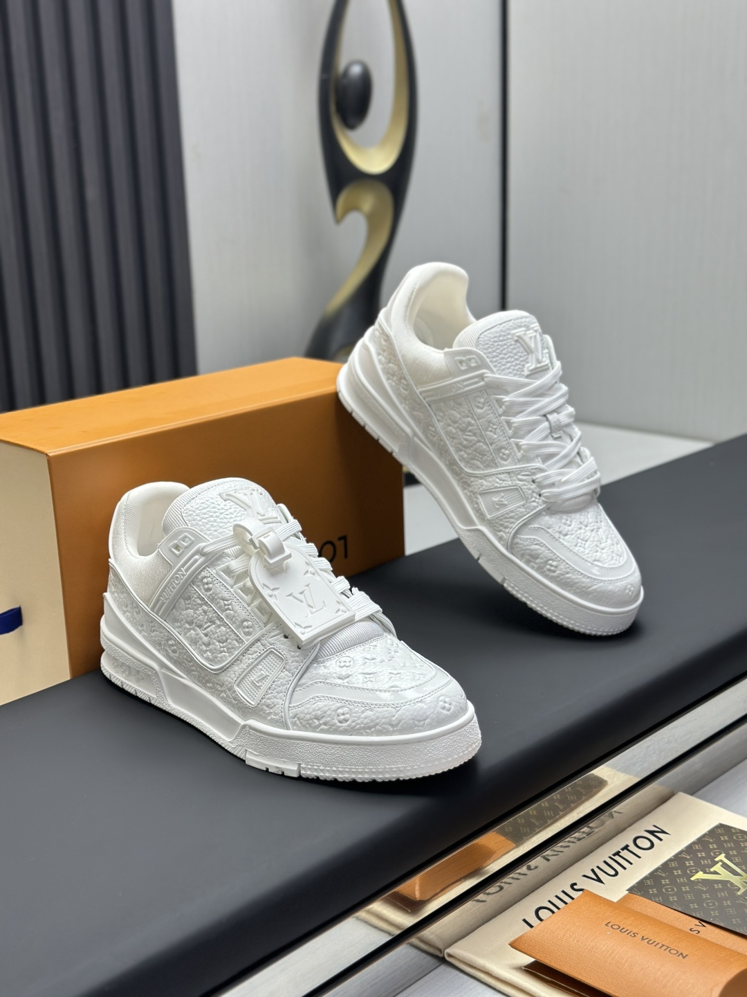Louis Vuitton Sneakers