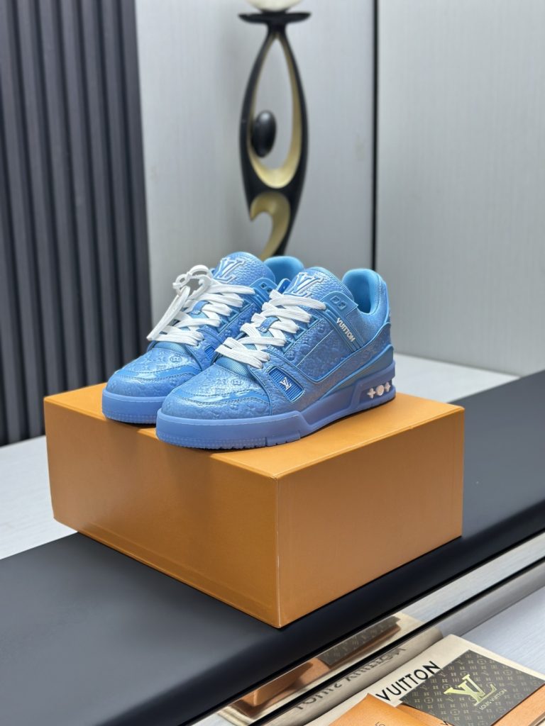 Louis Vuitton Sneakers