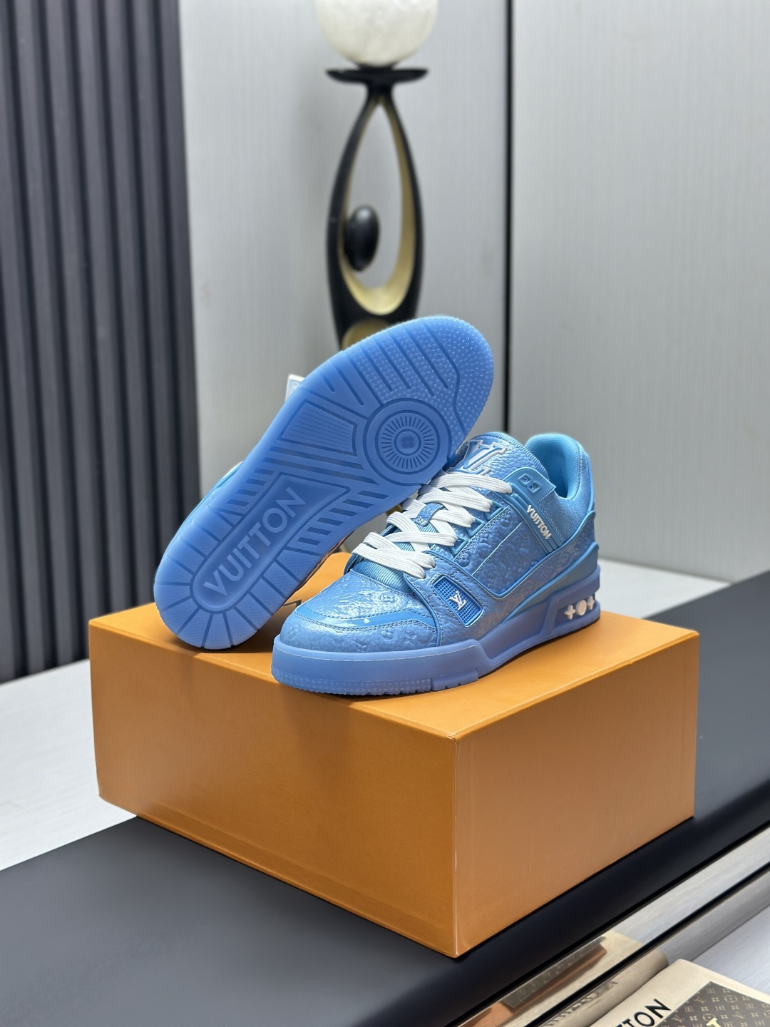 Louis Vuitton Sneakers
