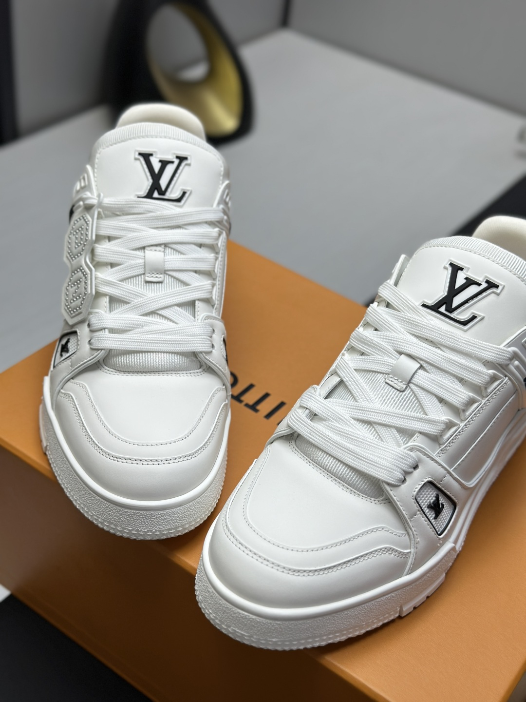 Louis Vuitton Sneakers