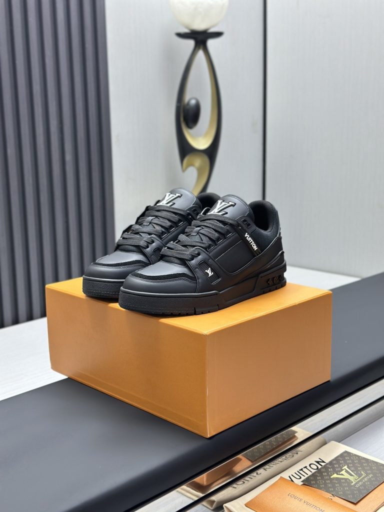 Louis Vuitton Sneakers