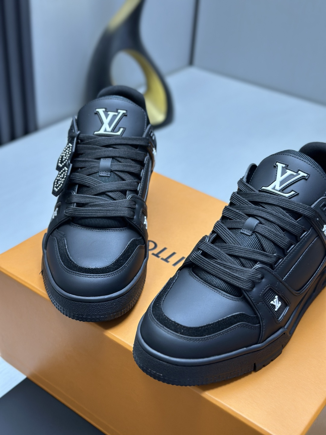 Louis Vuitton Sneakers