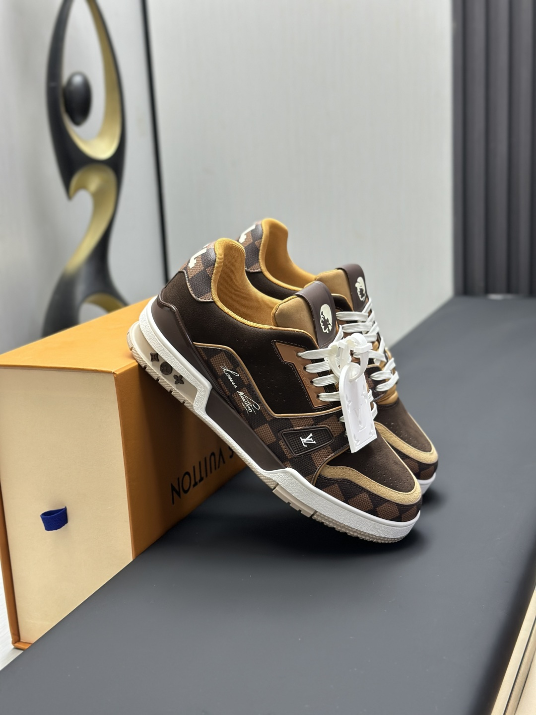 Louis Vuitton Sneakers