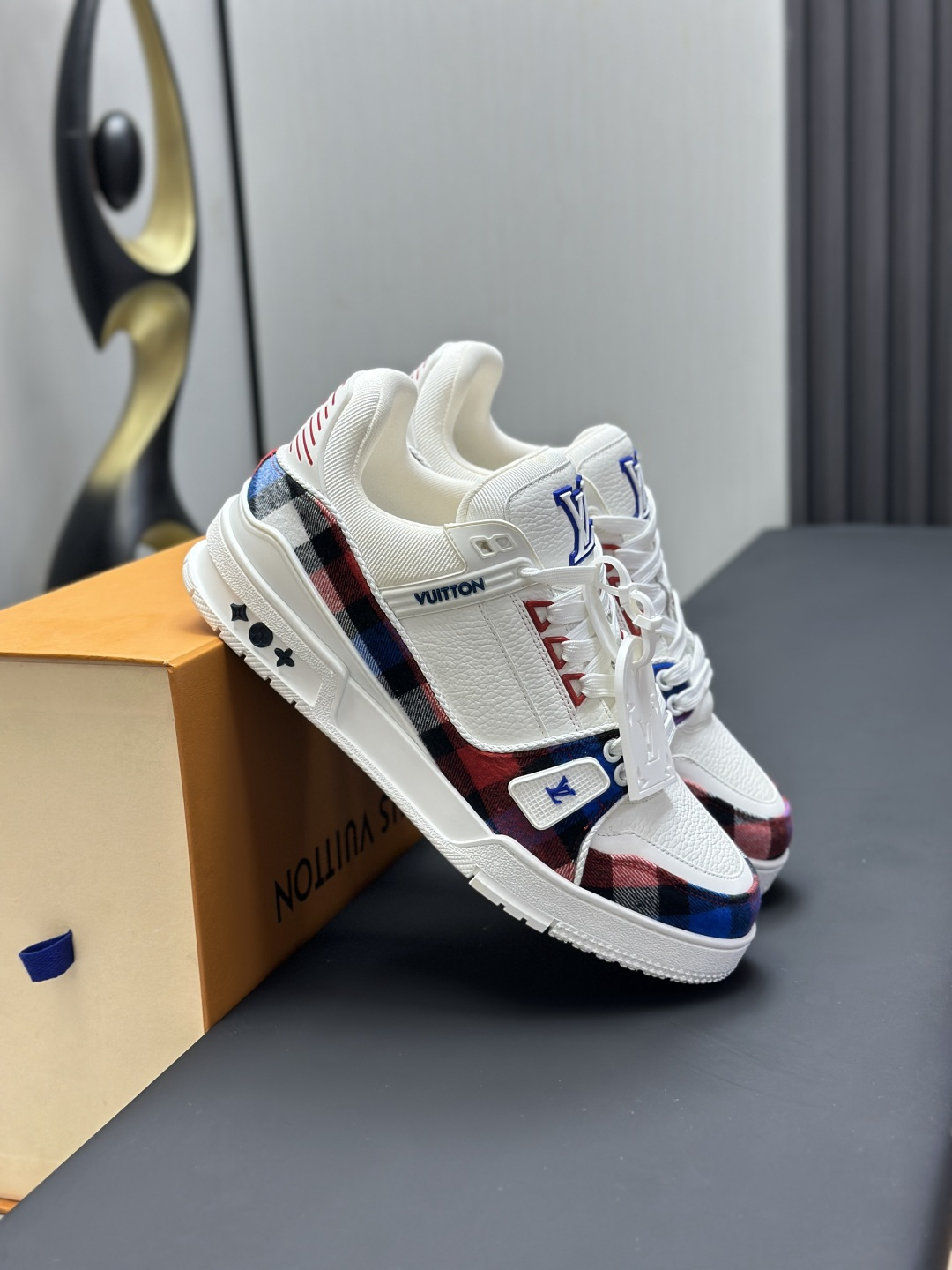 Louis Vuitton Sneakers