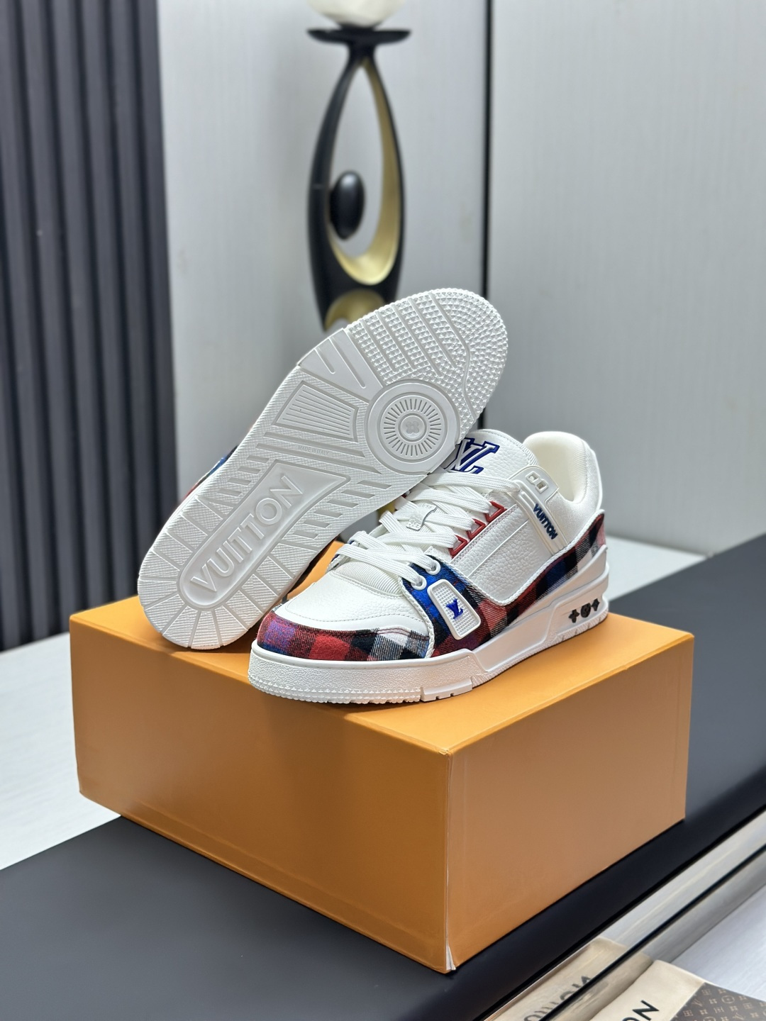 Louis Vuitton Sneakers