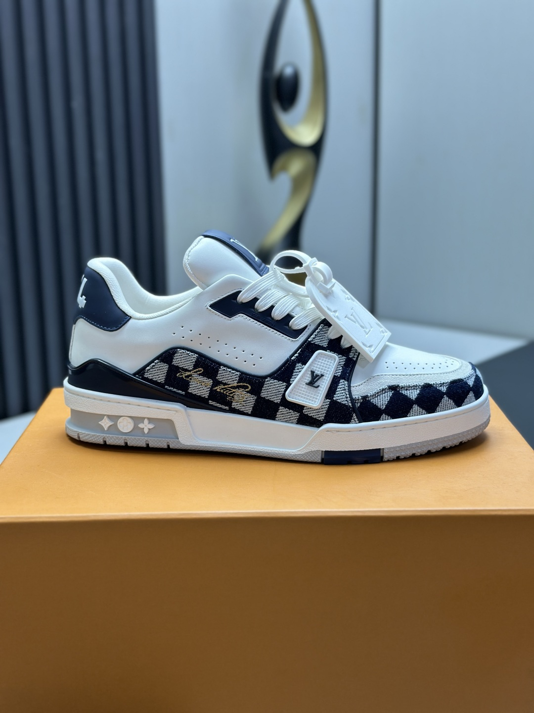 Louis Vuitton Sneakers