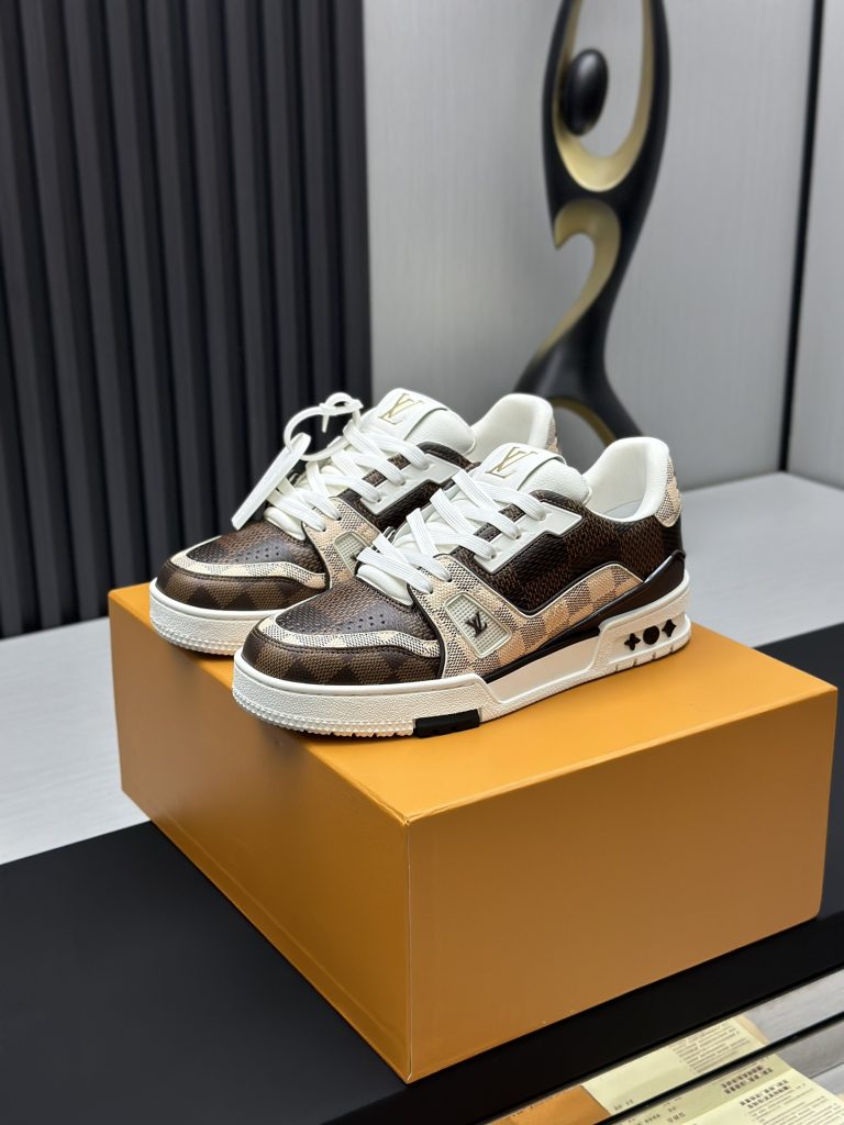 Louis Vuitton Sneakers