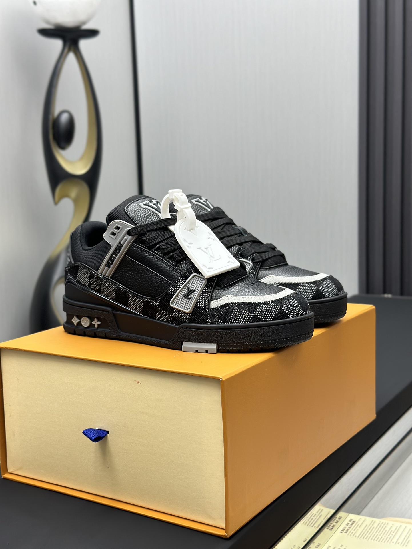 Louis Vuitton Sneakers