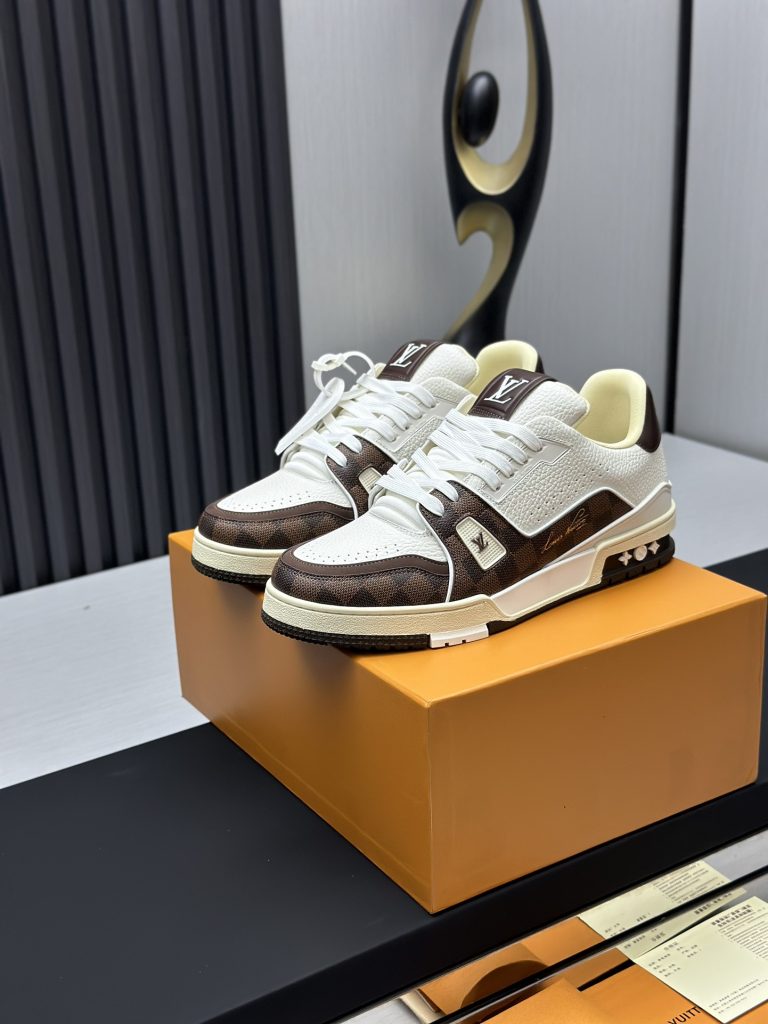 Louis Vuitton Sneakers