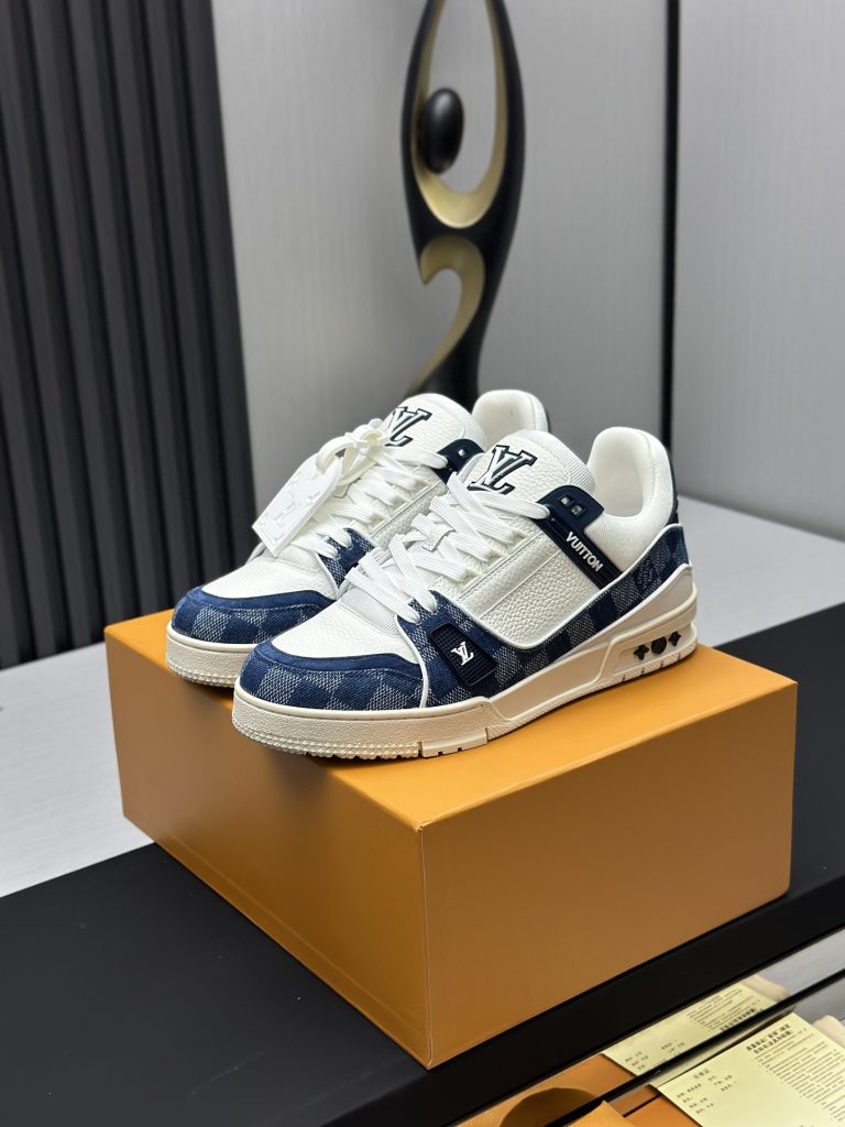 Louis Vuitton Sneakers