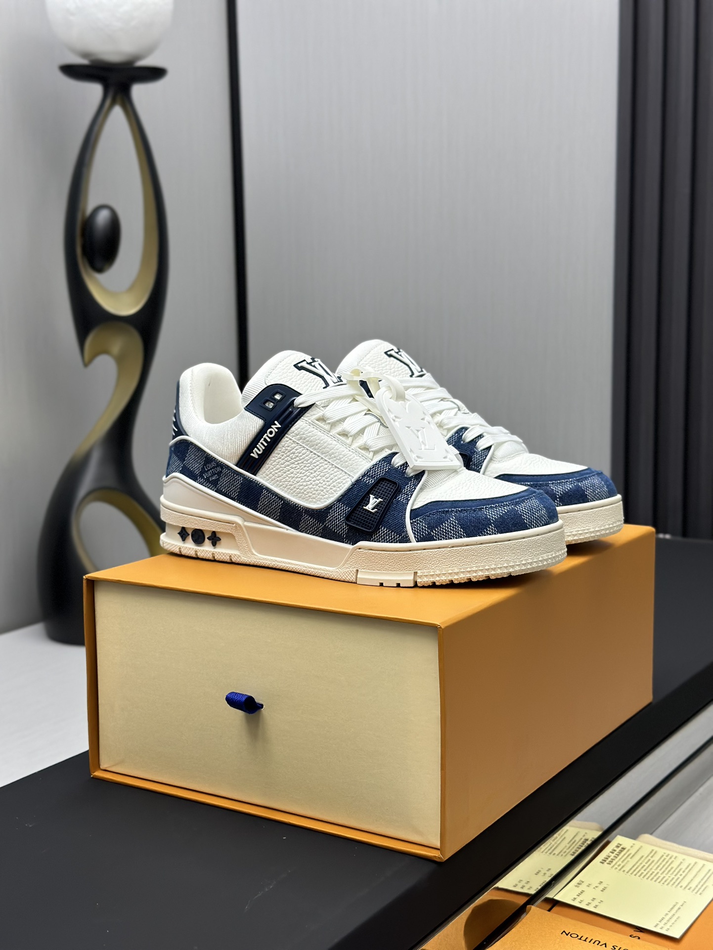 Louis Vuitton Sneakers
