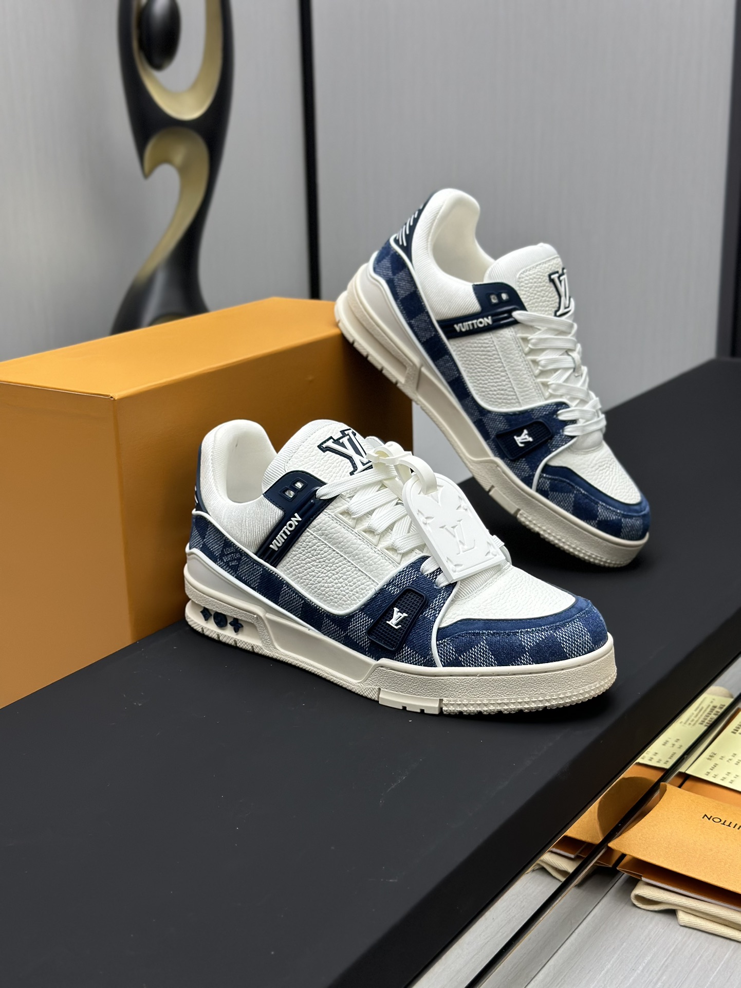 Louis Vuitton Sneakers