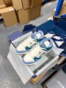 Dior Sneakers in White