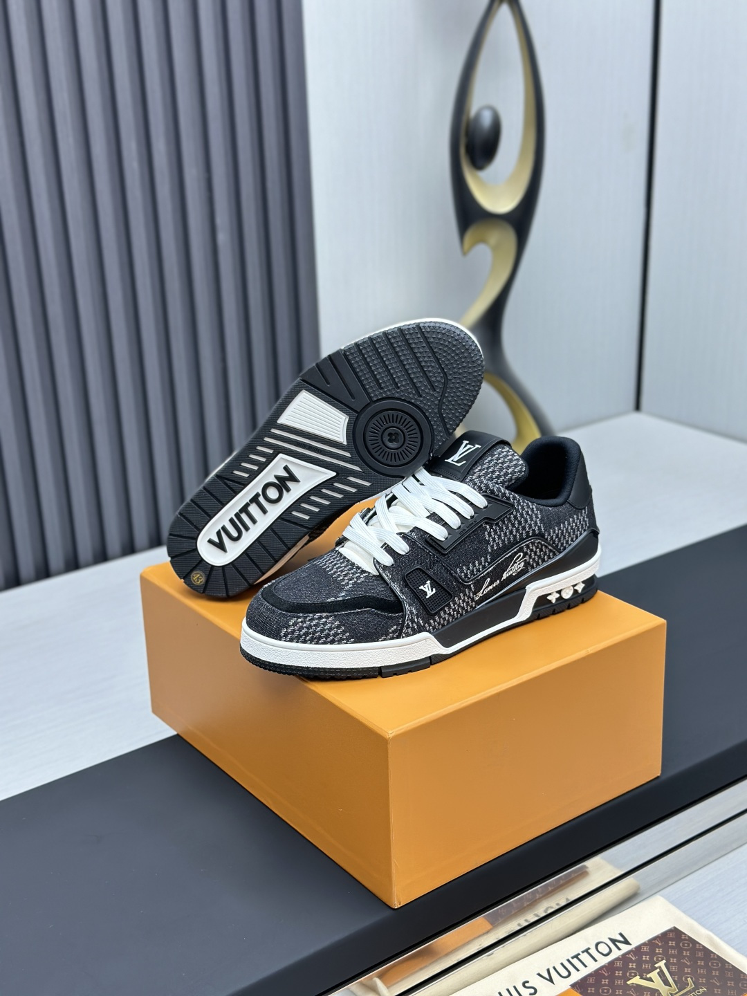 Louis Vuitton Sneakers