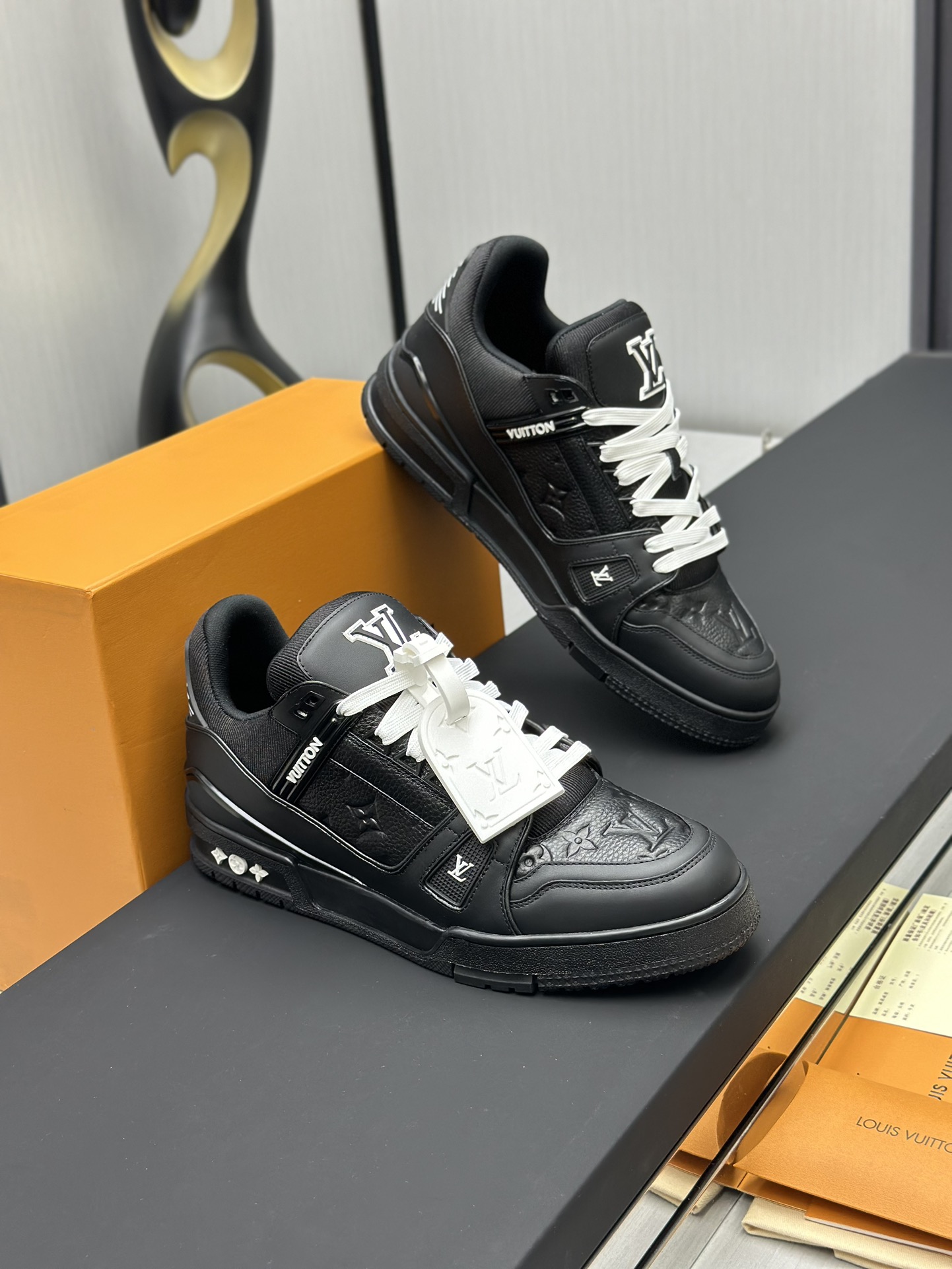 Louis Vuitton Sneakers