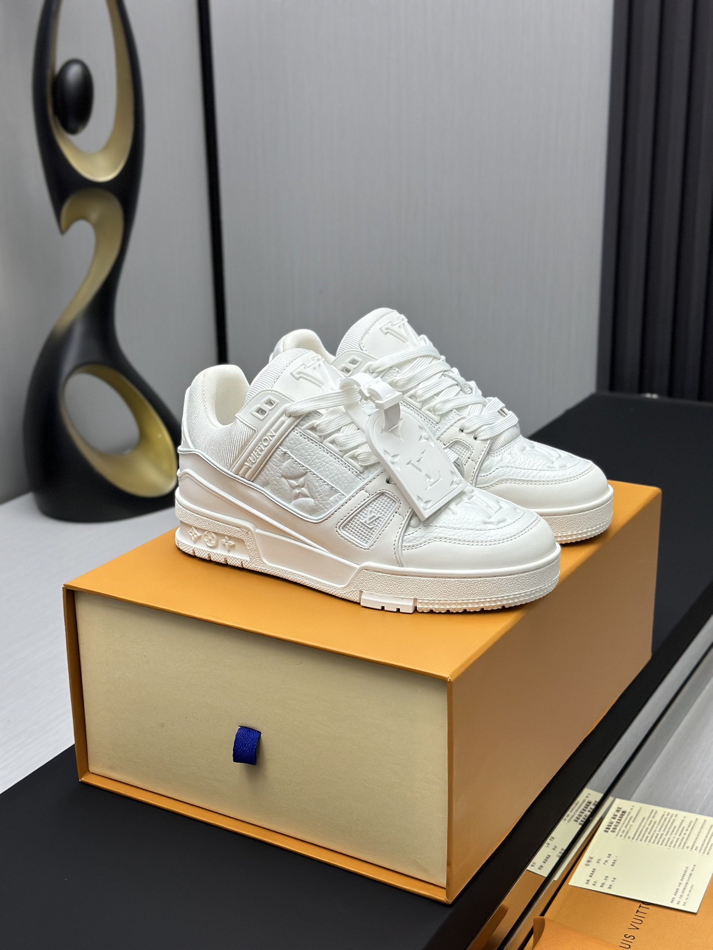 Louis Vuitton Sneakers