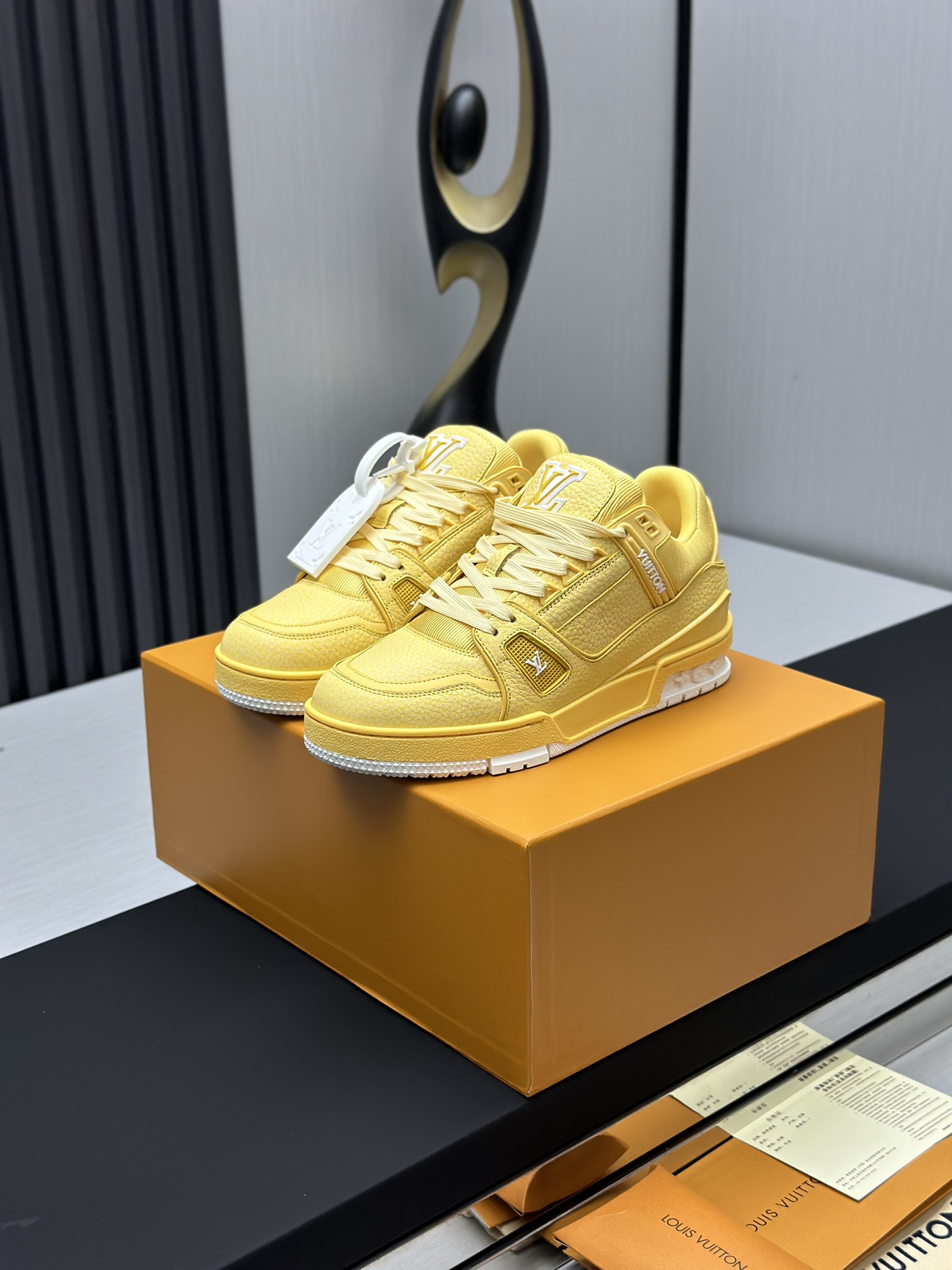 Louis Vuitton Sneakers