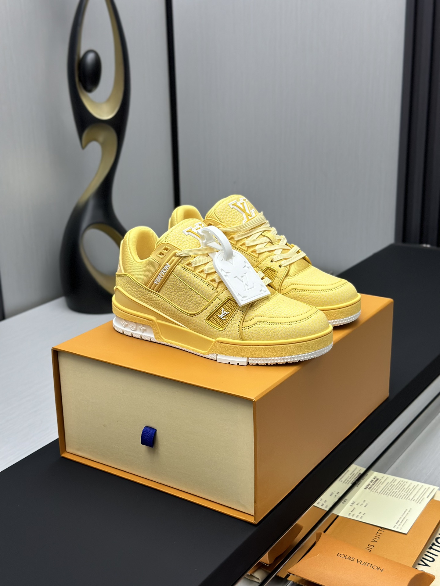 Louis Vuitton Sneakers