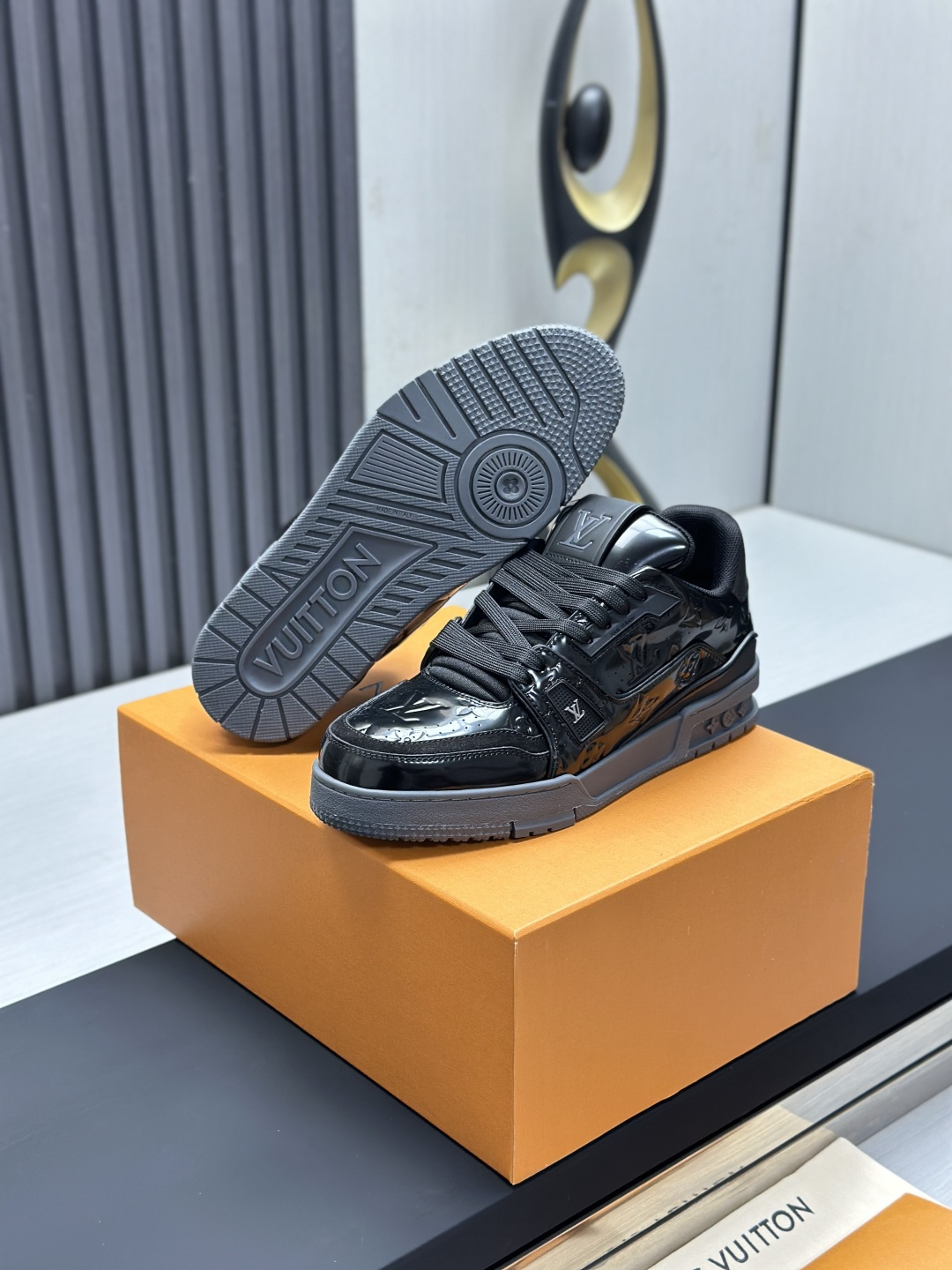 Louis Vuitton Sneakers