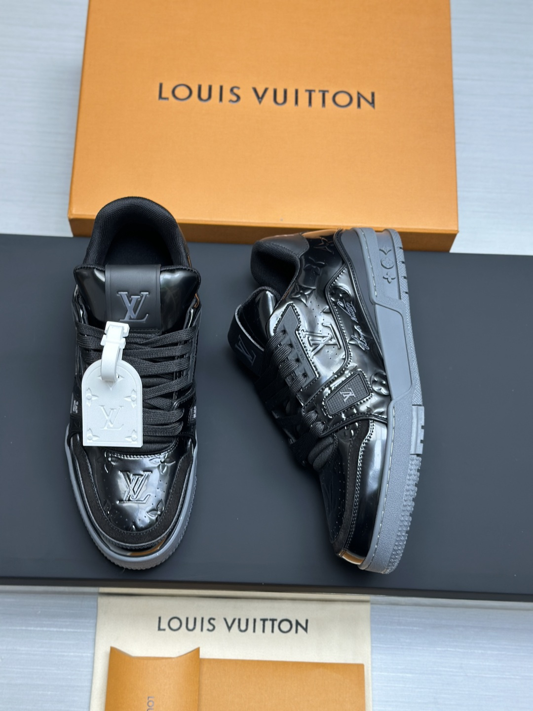 Louis Vuitton Sneakers