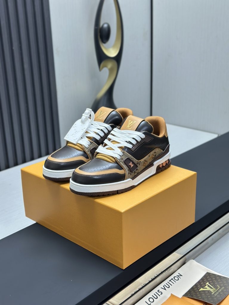 Louis Vuitton Sneakers