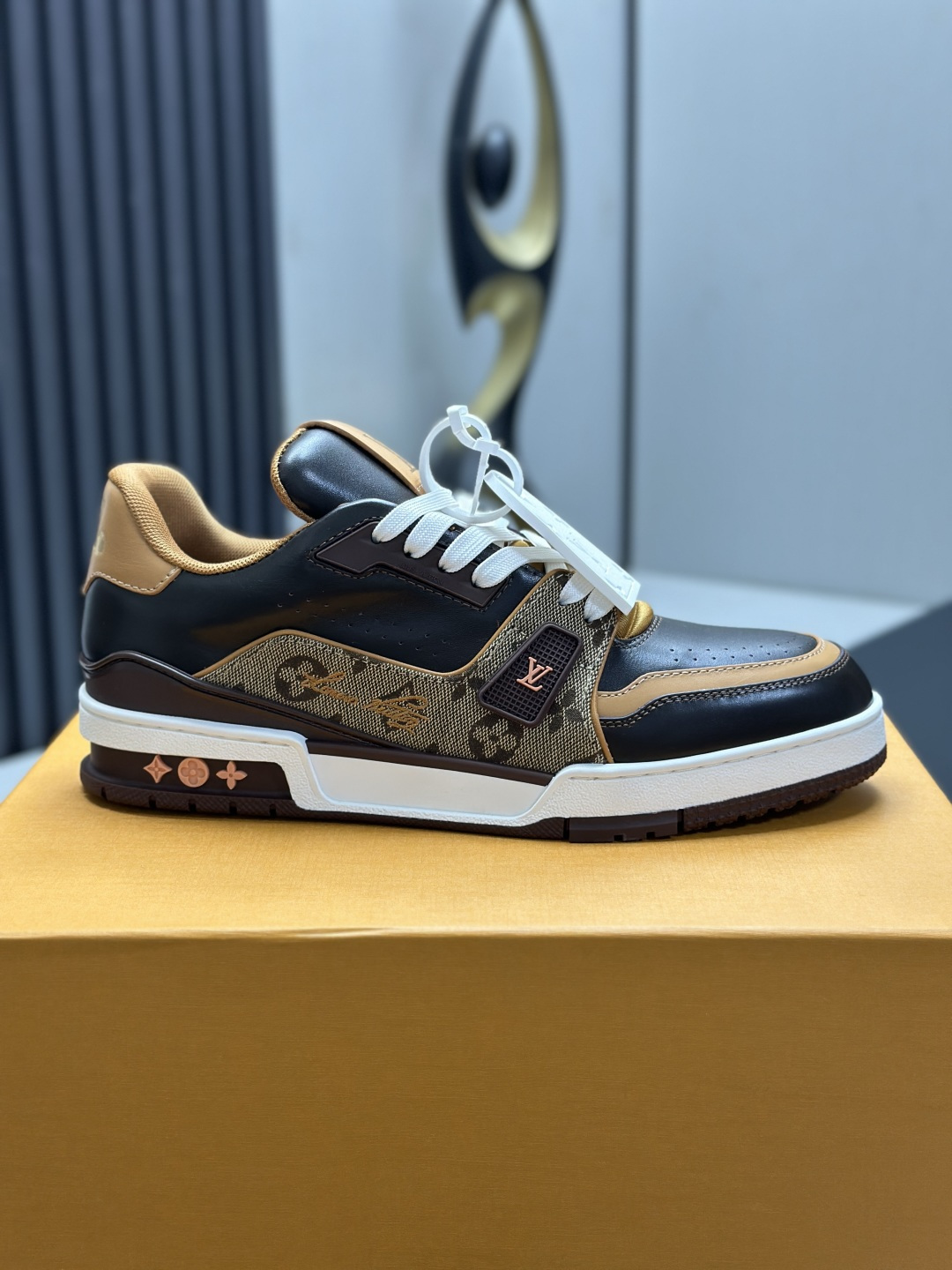 Louis Vuitton Sneakers