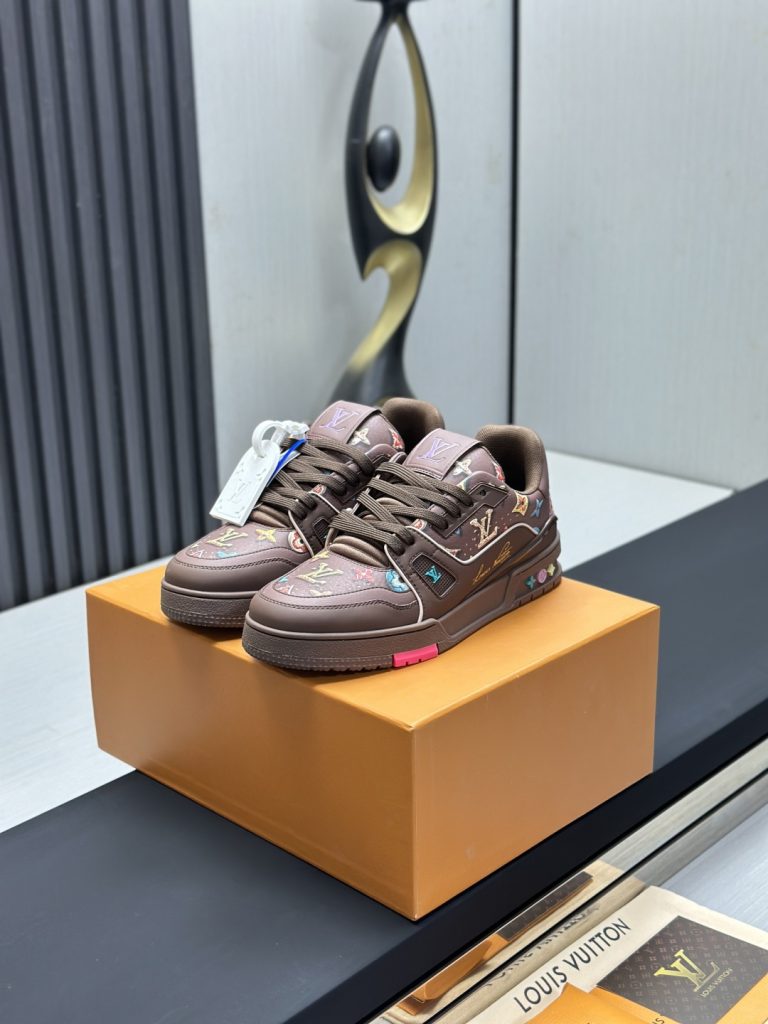Louis Vuitton Sneakers