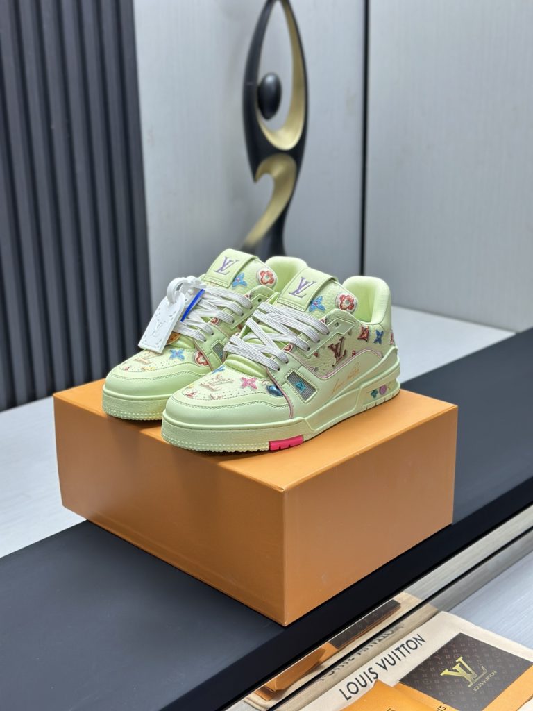 Louis Vuitton Sneakers