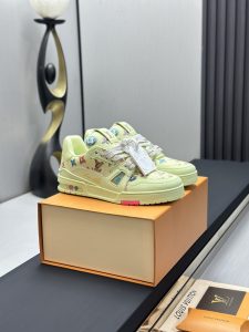 Louis Vuitton Sneakers