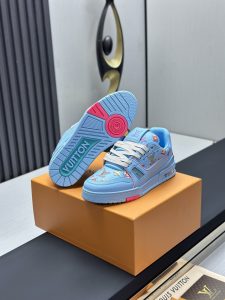 Louis Vuitton Sneakers