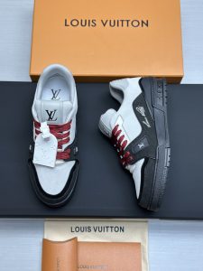 Louis Vuitton Sneakers