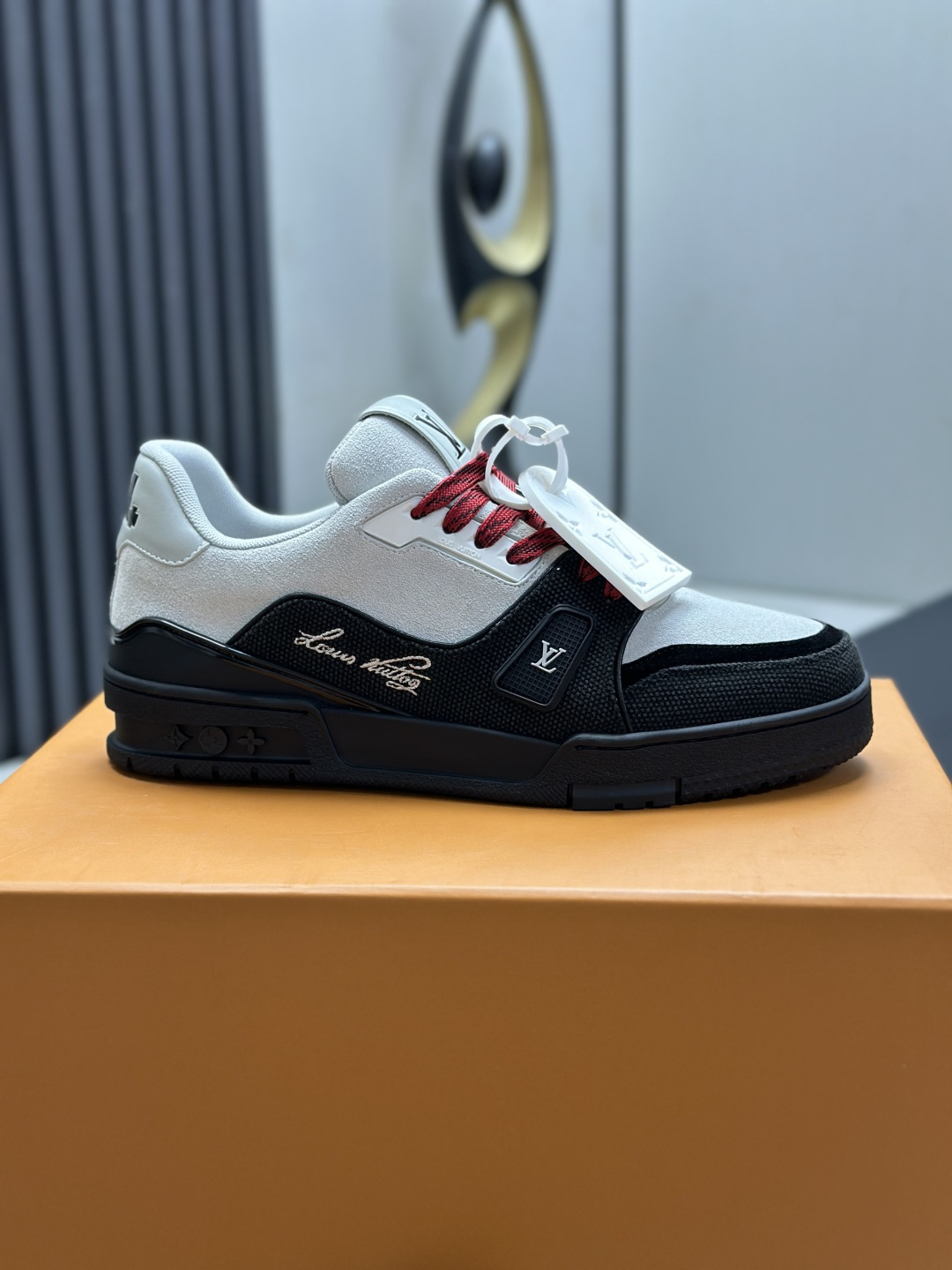 Louis Vuitton Sneakers
