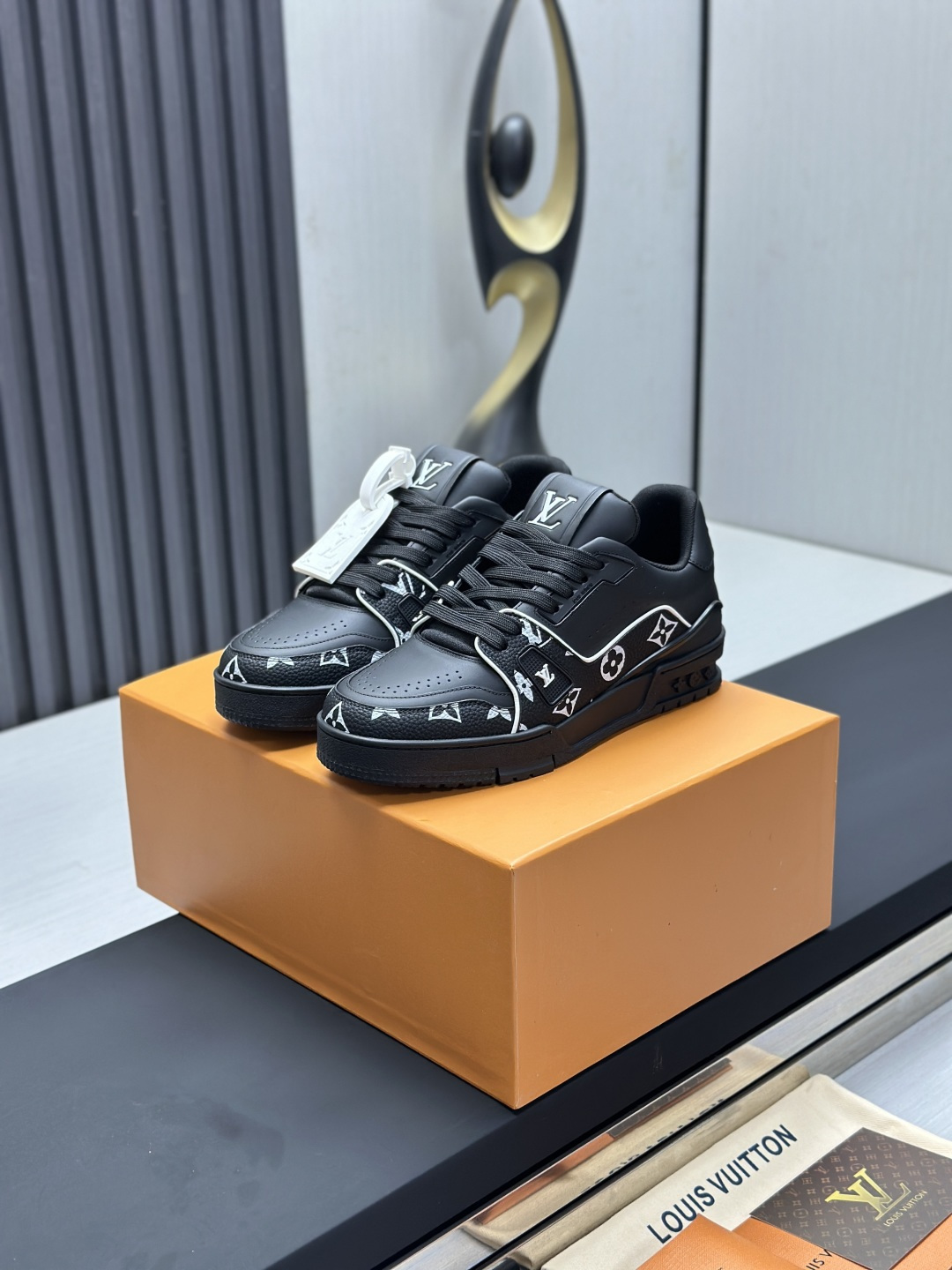 Louis Vuitton Sneakers