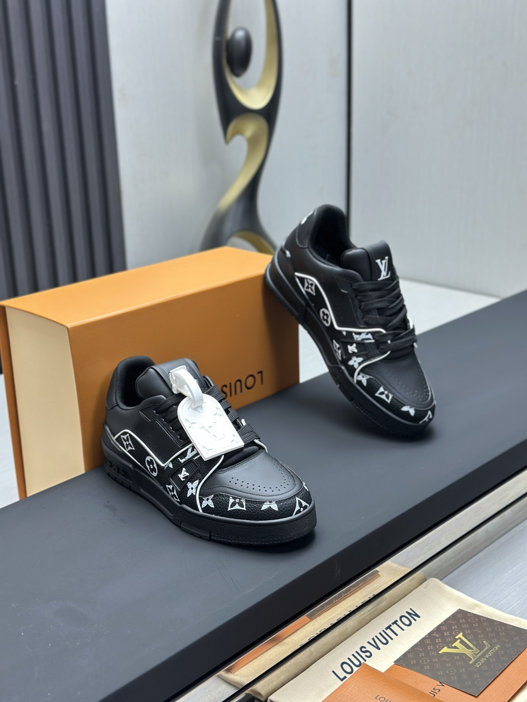 Louis Vuitton Sneakers