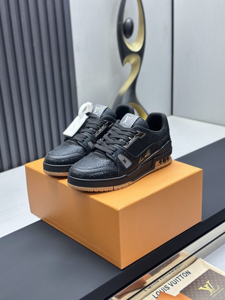 Louis Vuitton Sneakers