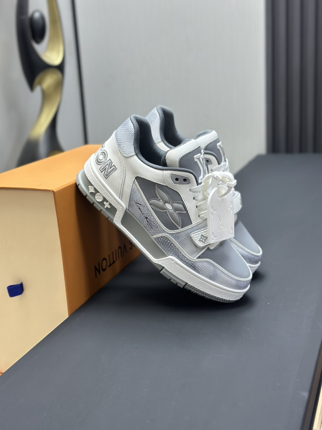 Louis Vuitton Sneakers