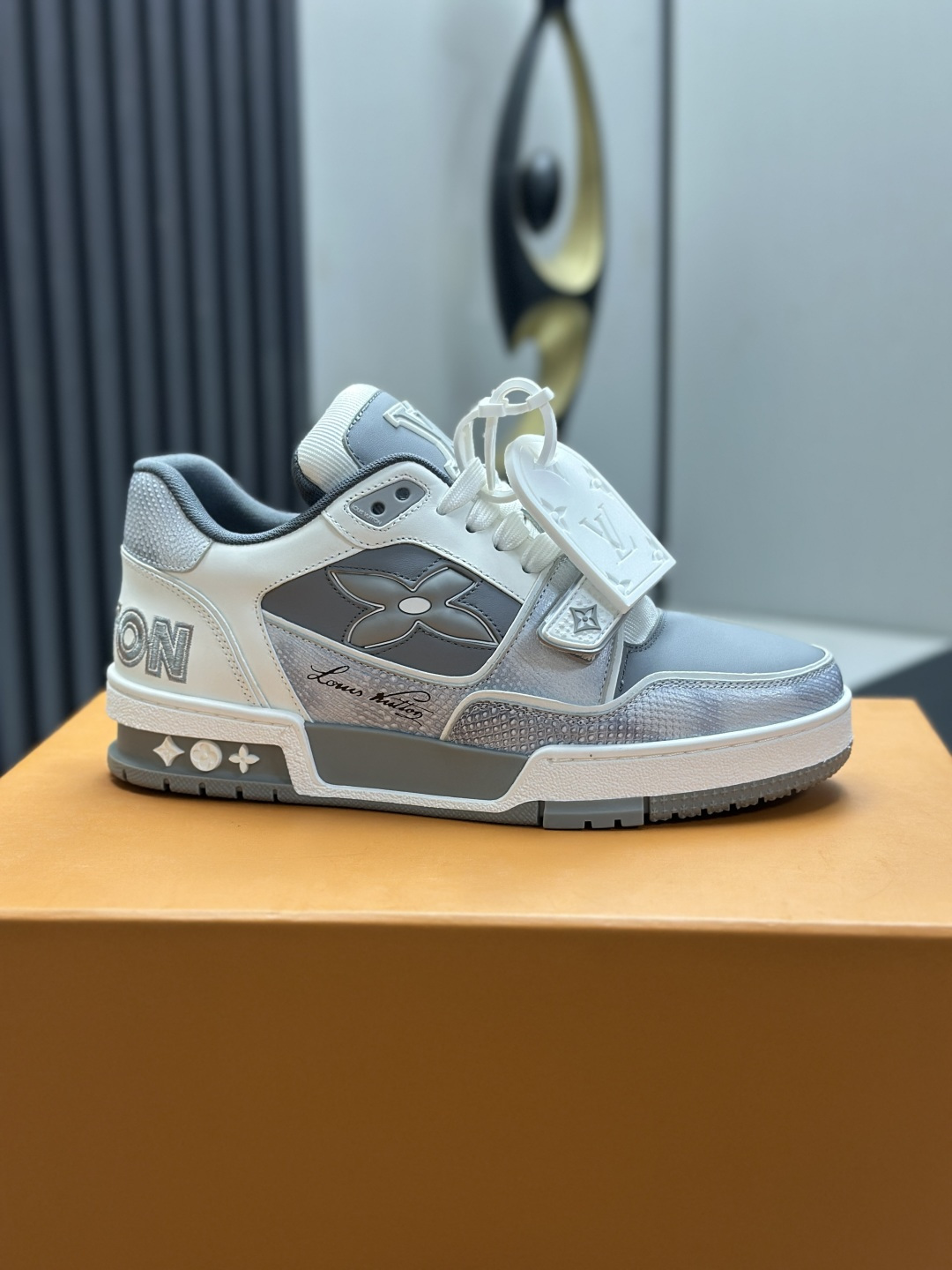 Louis Vuitton Sneakers