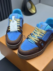 Louis Vuitton Sneakers