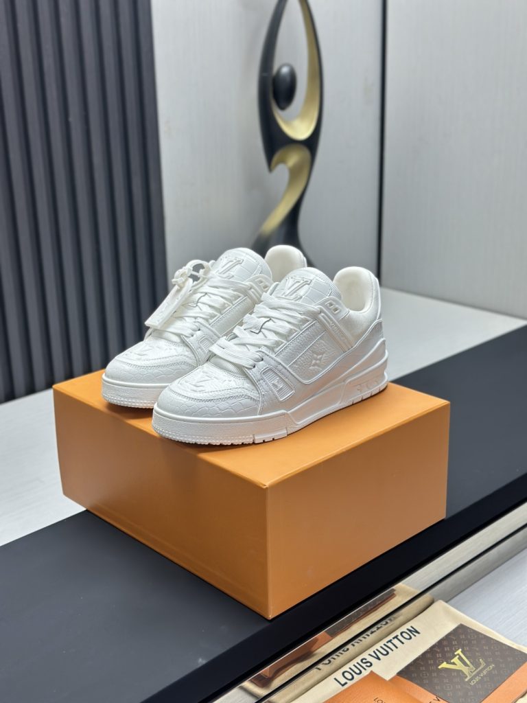 Louis Vuitton Sneakers
