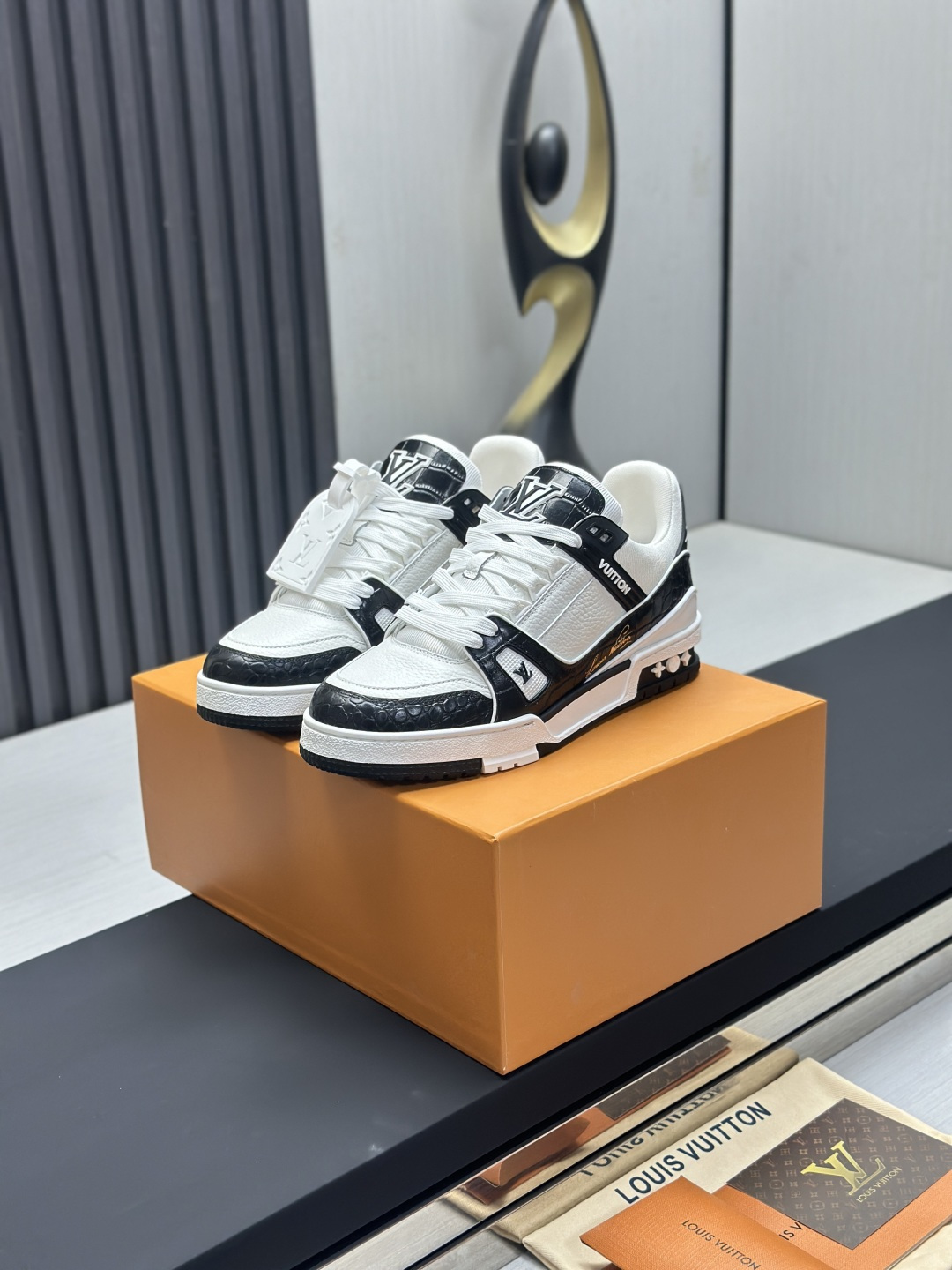 Louis Vuitton Sneakers