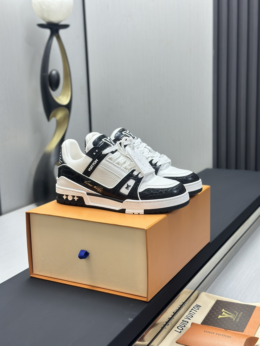 Louis Vuitton Sneakers