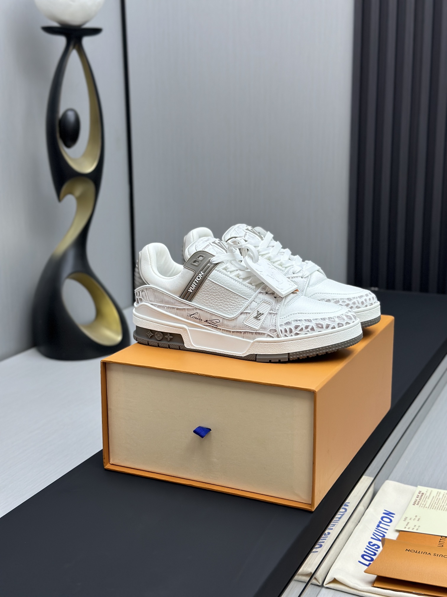 Louis Vuitton Sneakers