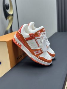 Louis Vuitton Sneakers